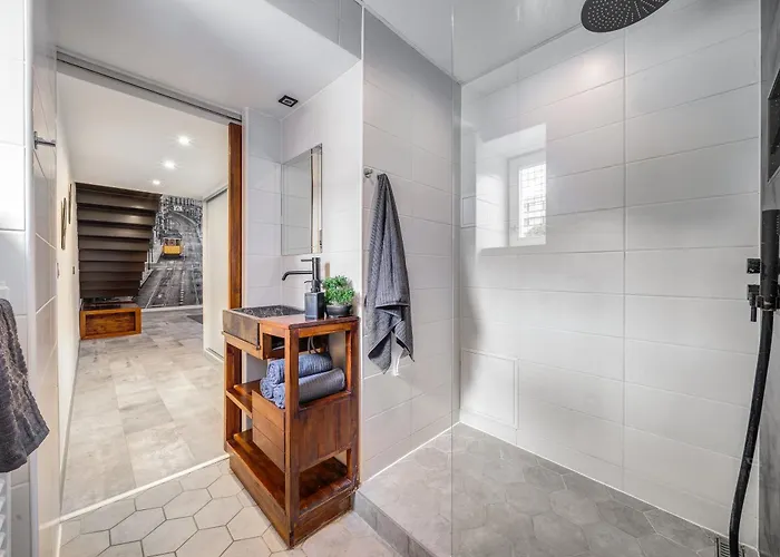 Appartement Urban Loft Haven -chic Loft With Ac, Smart Tv *