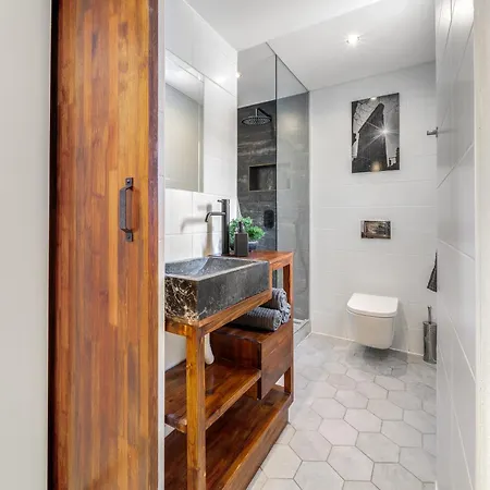 Urban Loft Haven -chic Loft With Ac, Smart Tv * ブダペスト
