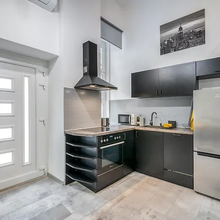 Apartment Urban Loft Haven -chic Loft With Ac, Smart Tv *