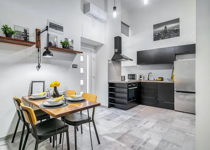 Urban Loft Haven -chic Loft With Ac, Smart Tv Apartament